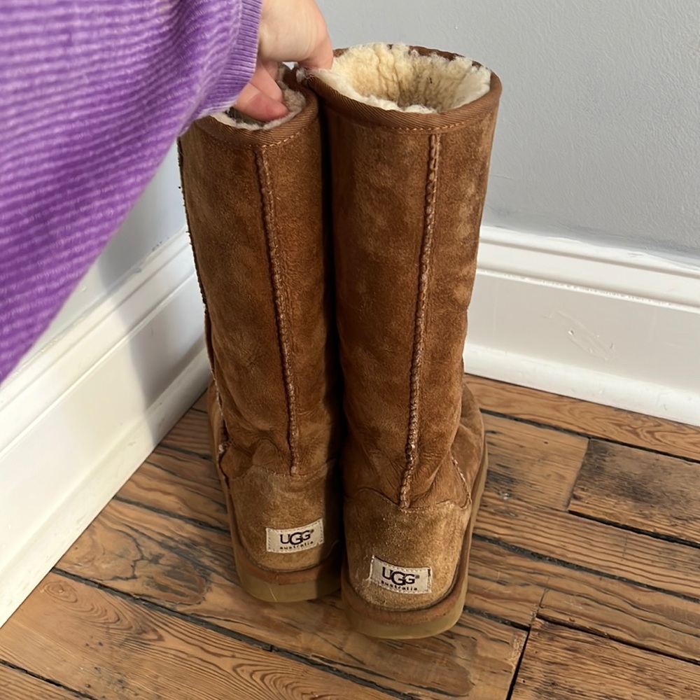 UGG boots, size 10, barely worn